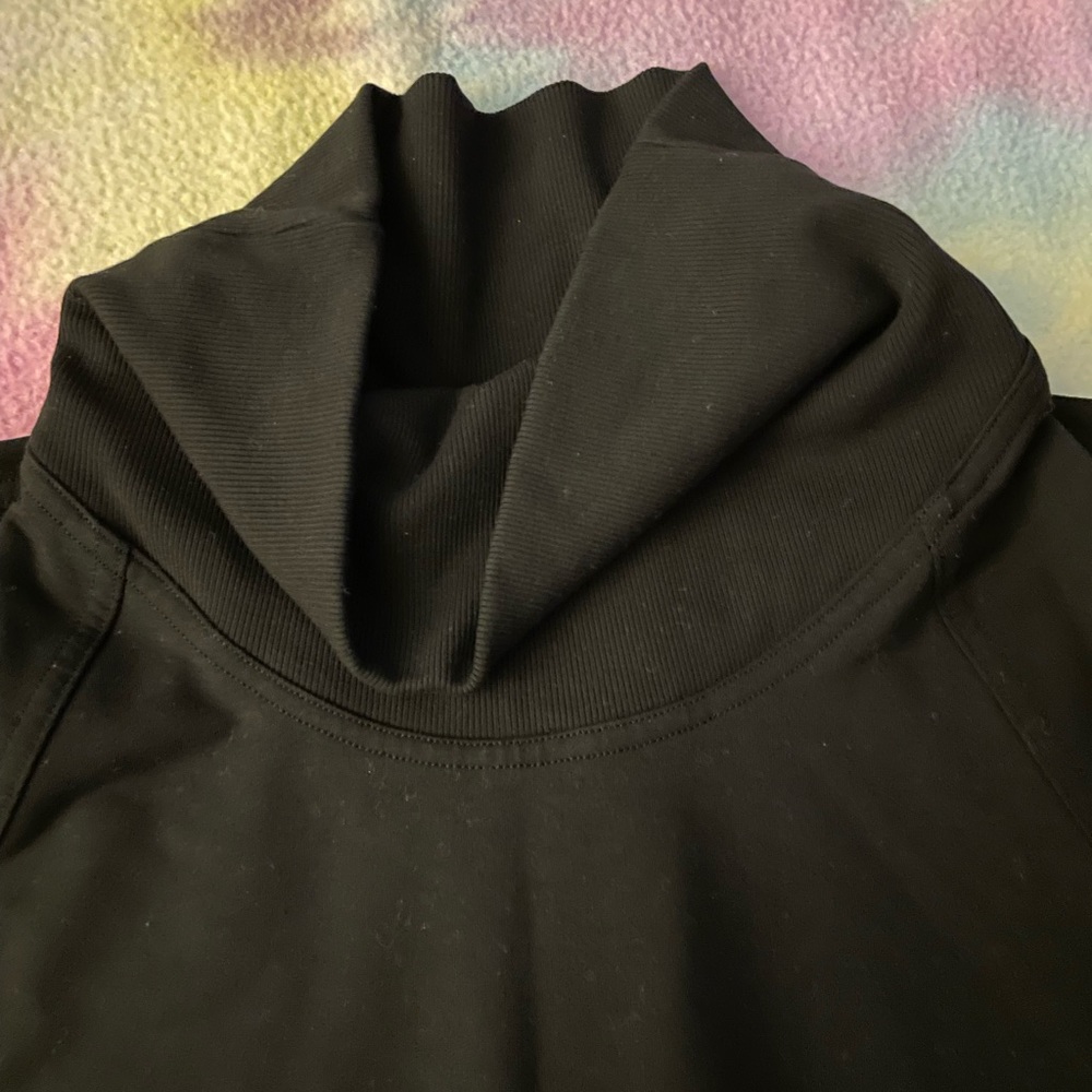 lululemon pullover - Picture 3 of 9